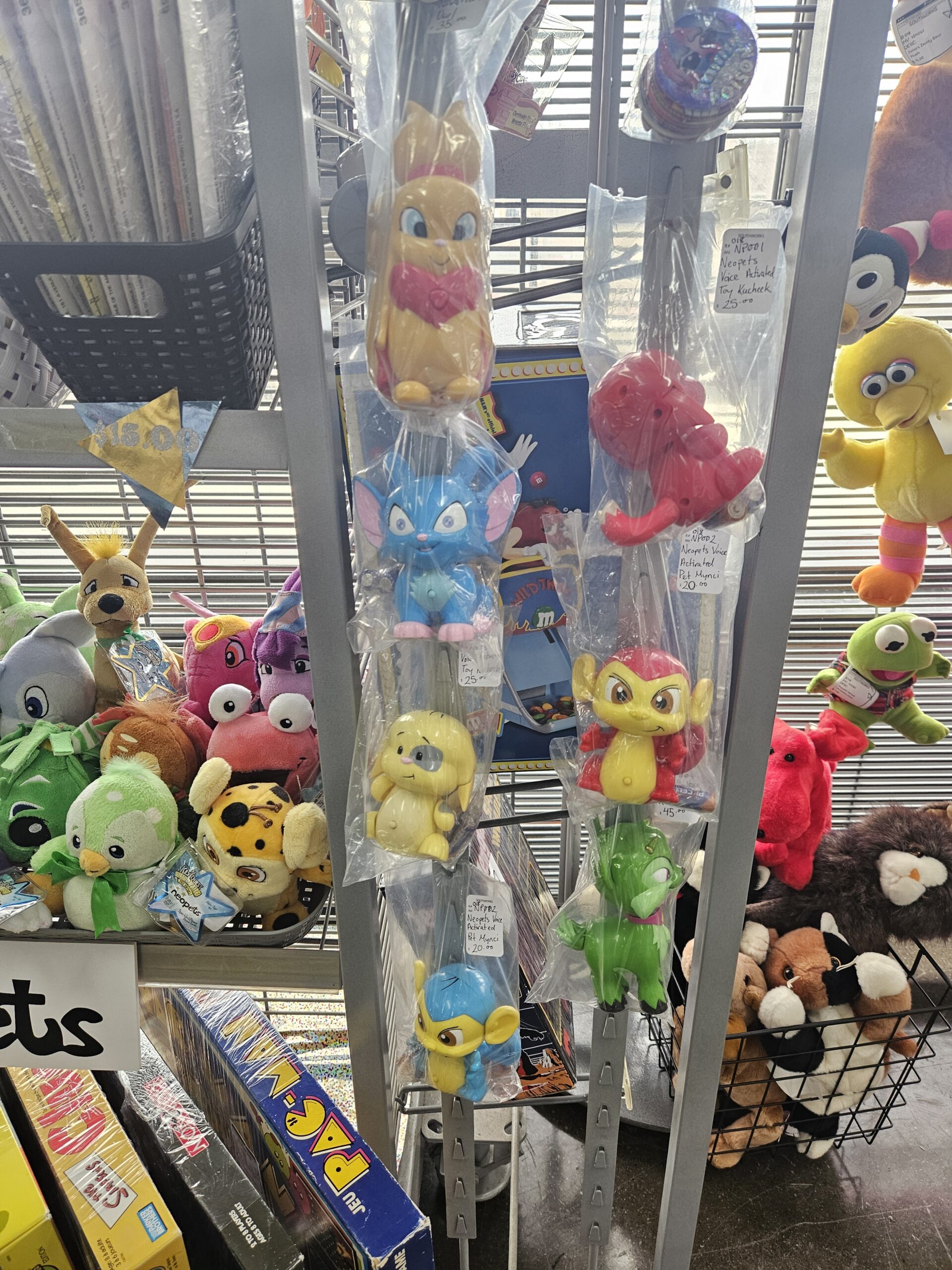 Interactive talking Neopets electronic pets